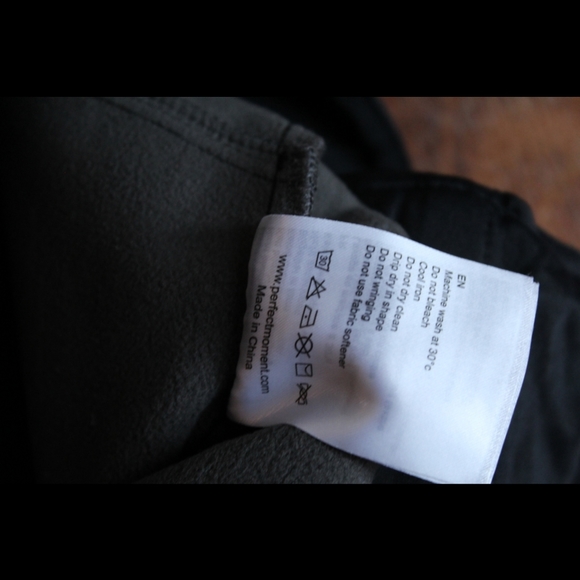 Perfect moment Aurora flare pant. Cute ski pants. - Picture 10 of 16